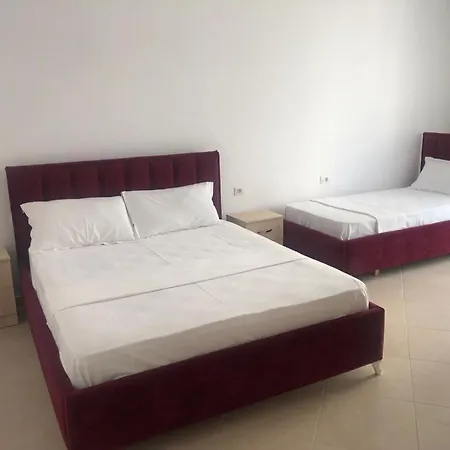 Mario, Hotel