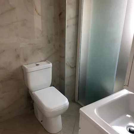 Mario, Hotel Shengjin