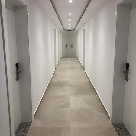 Mario, 3* Shëngjin